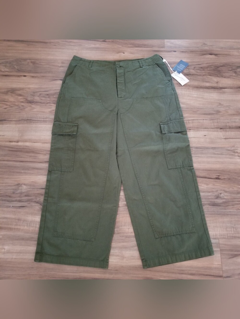 Universal thread Women's Cargo pants Size 14